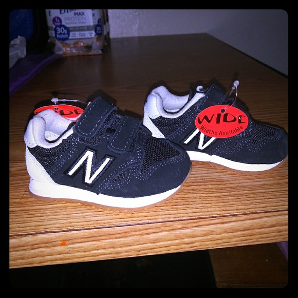 Baby sneackers - Picture 1 of 1